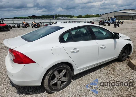 2017 Volvo S60 Dynamic из США, поврежденный, VIN YV140MTL1H2441094